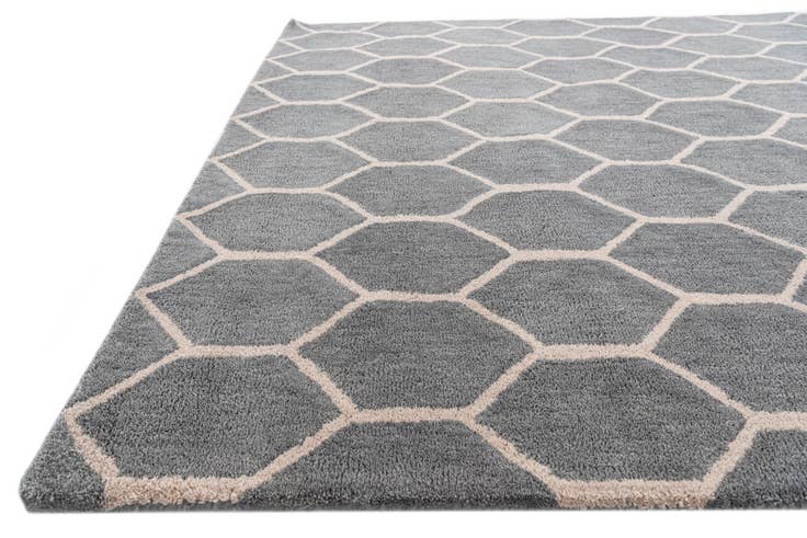 Detail image of 5' 1 x 8' Luna Rug