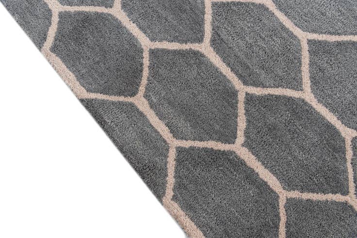 Detail image of 5' 1 x 8' Luna Rug