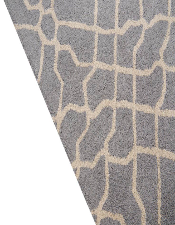 Detail image of 5' 1 x 8' Luna Rug