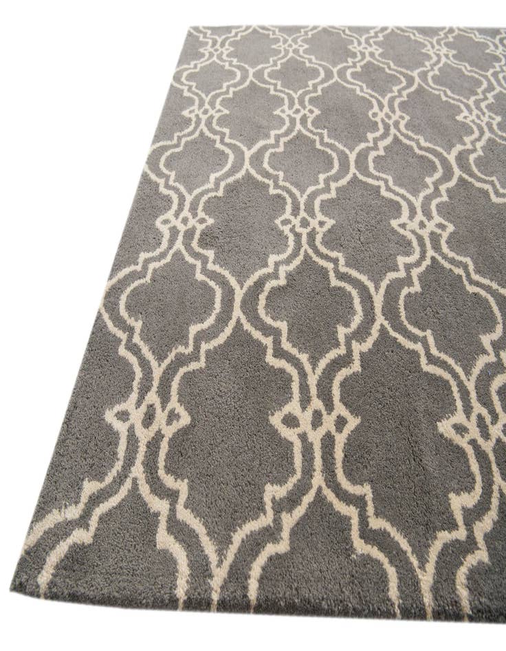Detail image of 5' x 7' 10 Luna Rug