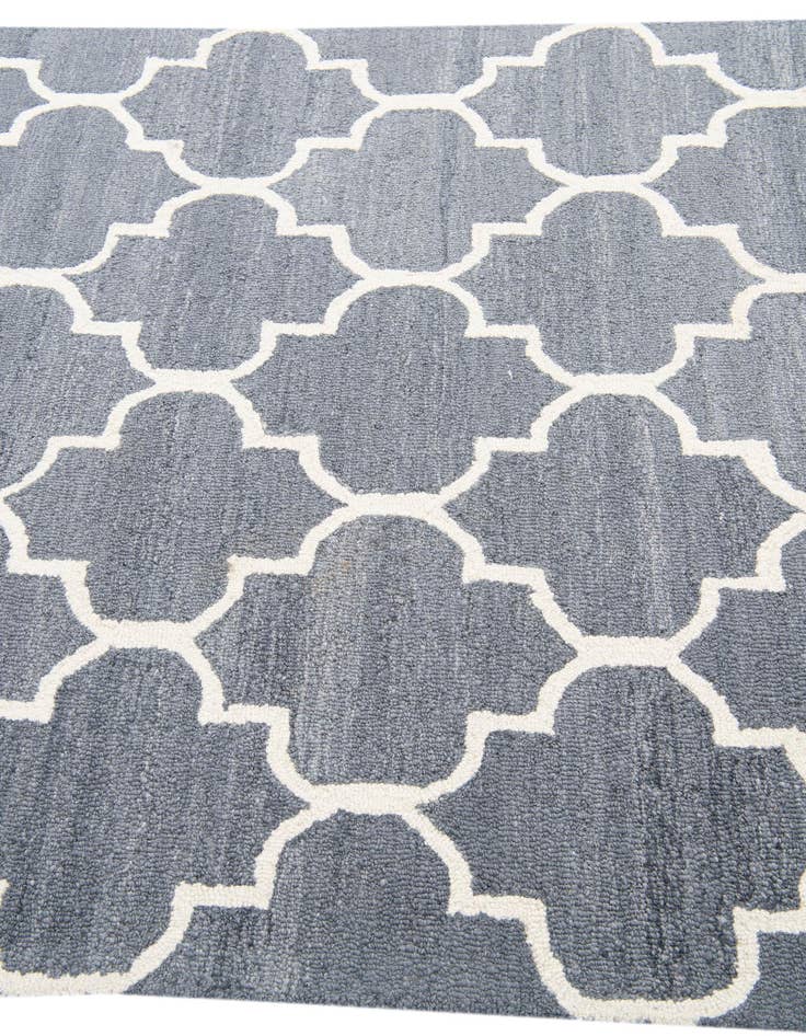 Detail image of 5' 1 x 8' 1 Luna Rug
