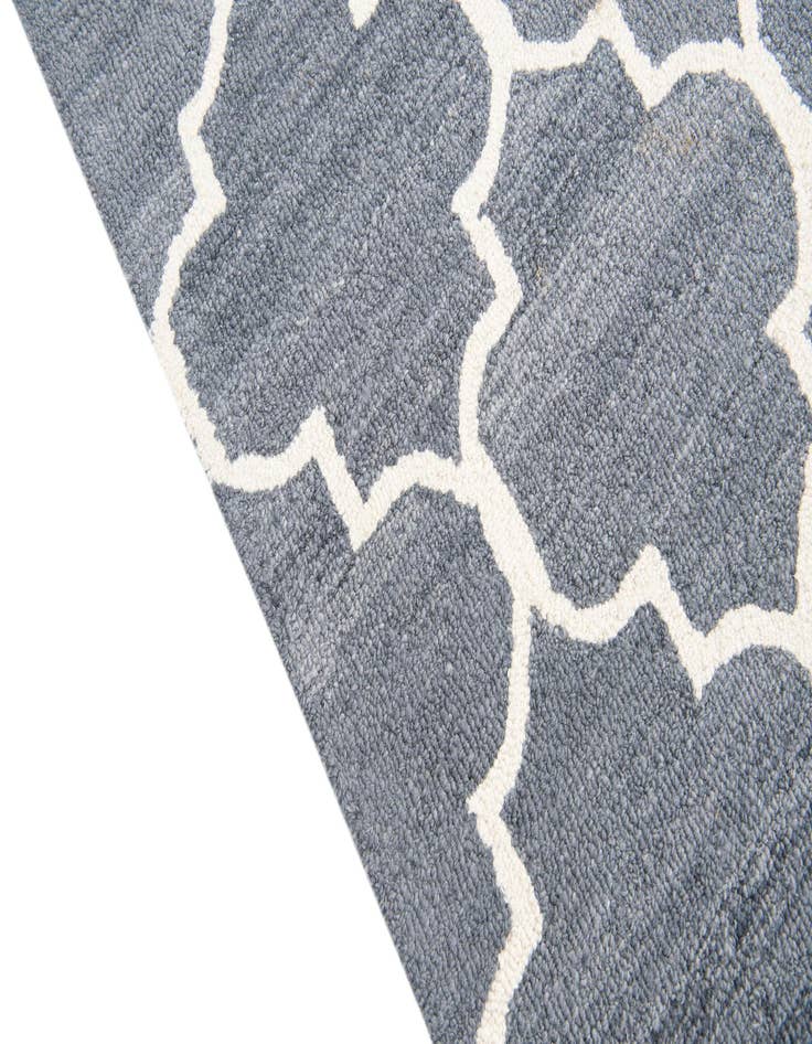 Detail image of 5' 1 x 8' 1 Luna Rug