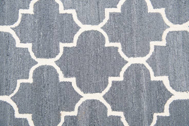 Detail image of 5' 1 x 8' 1 Luna Rug