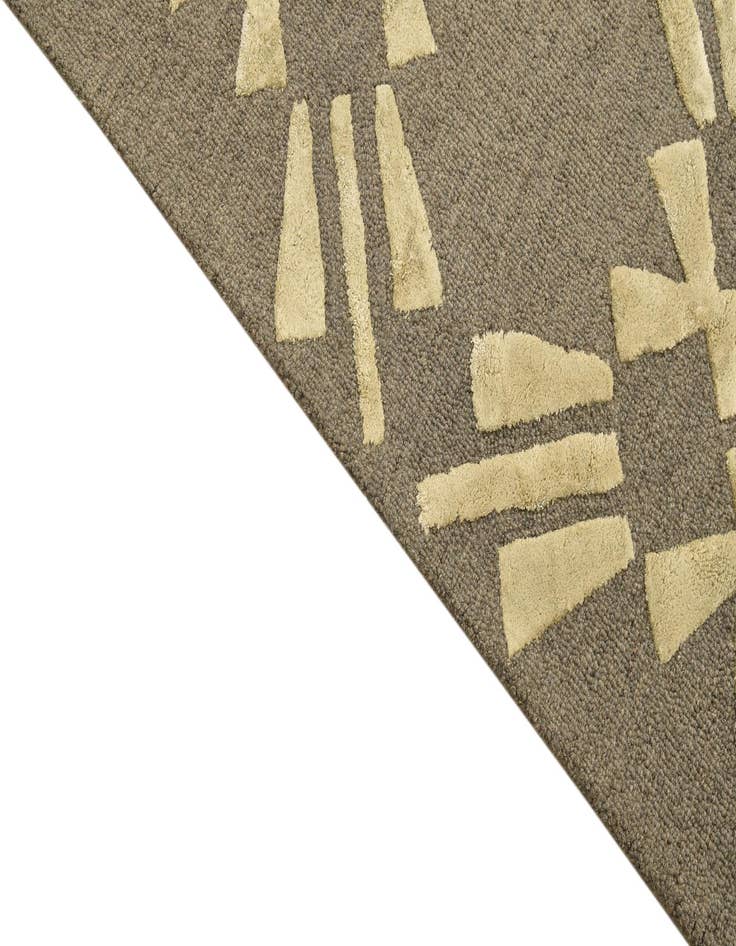 Detail image of 5' x 7' 6 Luna Rug
