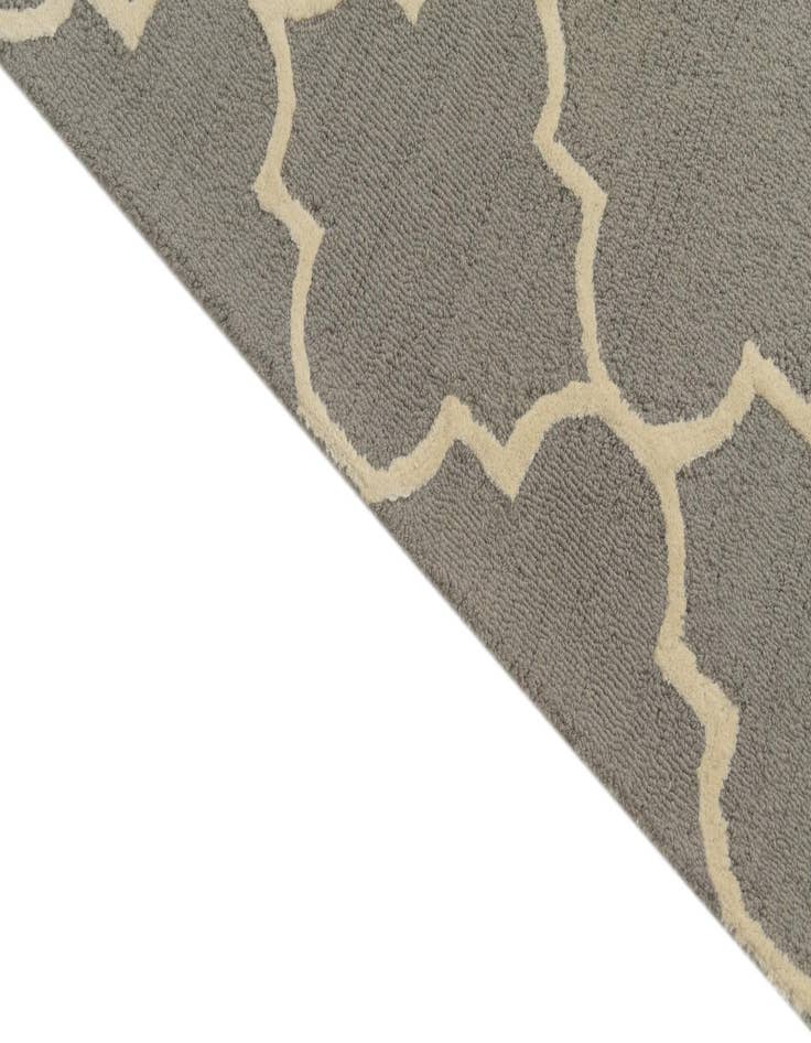 Detail image of 5' x 8' Luna Rug