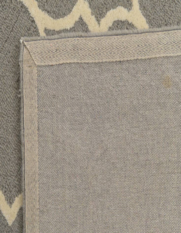 Detail image of 5' x 8' Luna Rug