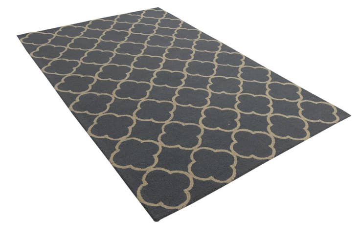 Detail image of 5' 2 x 8' Luna Wool Rug