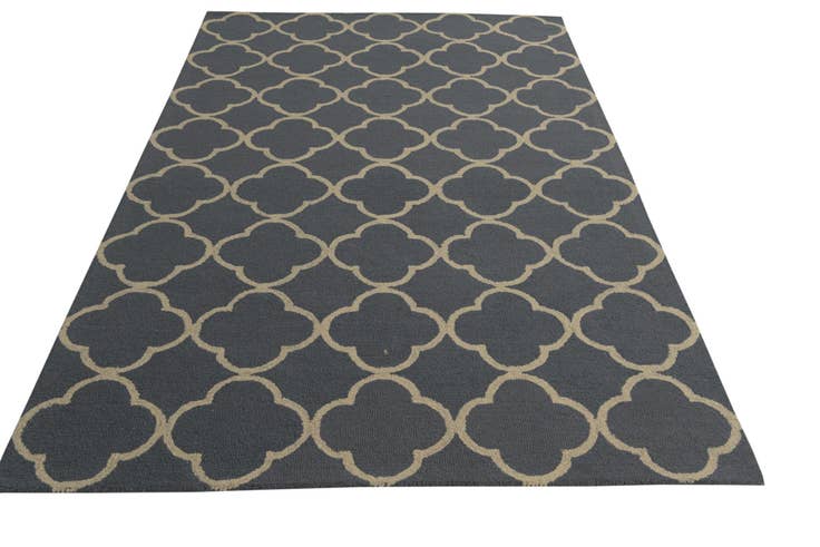 Detail image of 5' 2 x 8' Luna Wool Rug