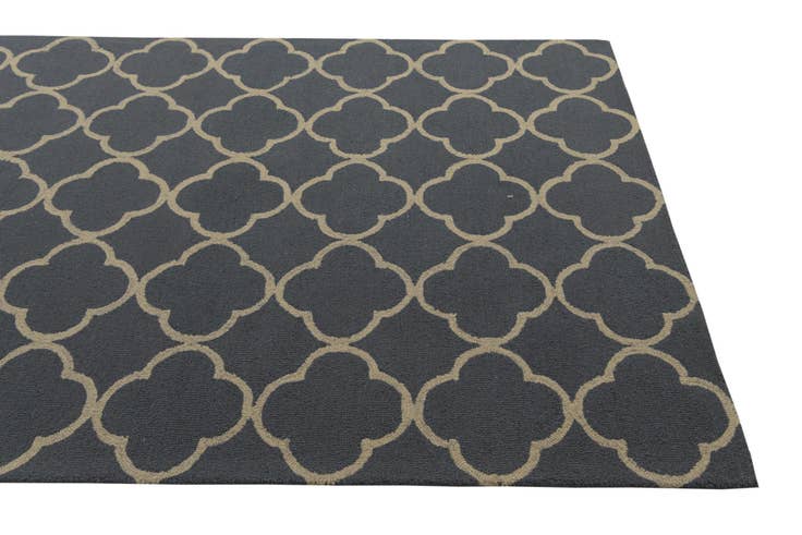 Detail image of 5' 2 x 8' Luna Wool Rug