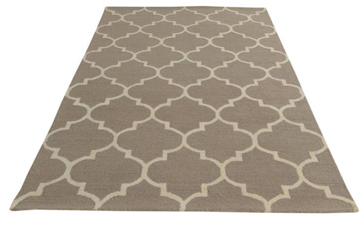 Detail image of 5' 1 x 8' Luna Wool Rug