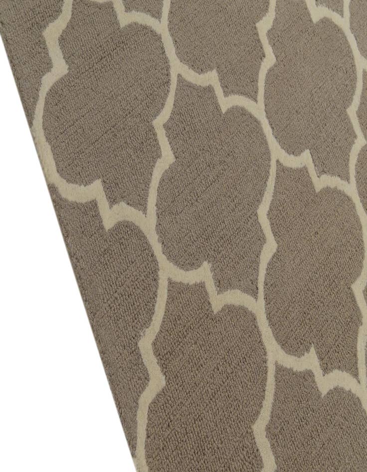 Detail image of 5' 1 x 8' Luna Wool Rug