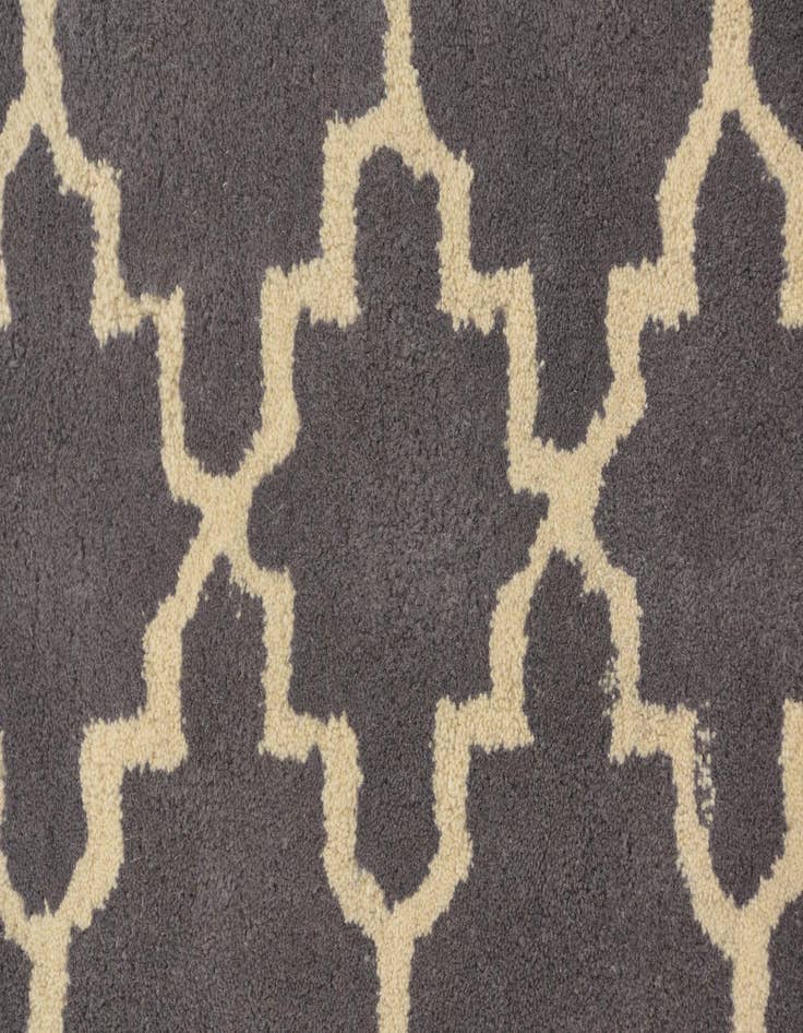 Detail image of 4' x 6' Luna Wool Rug