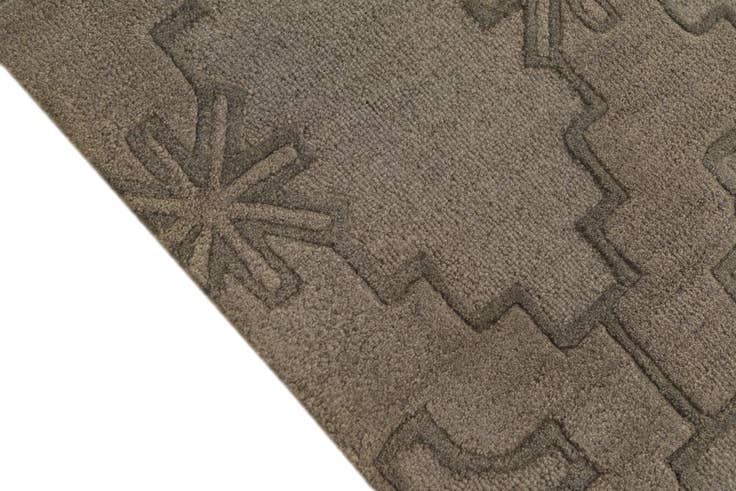 Detail image of 5' x 7' 7 Luna Wool Rug