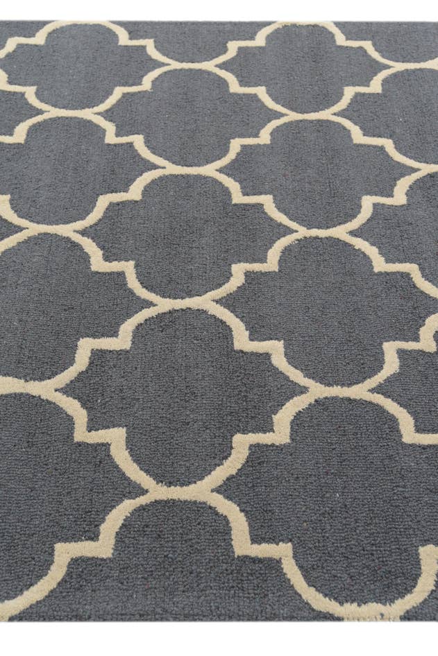 Detail image of 5' 1 x 8' Luna Wool Rug