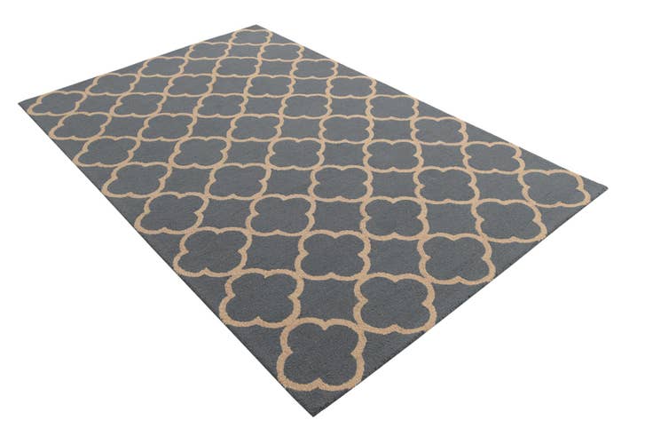 Detail image of 5' x 8' Luna Wool Rug