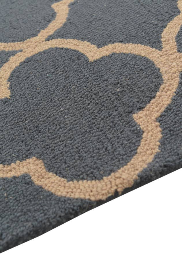 Detail image of 5' x 8' Luna Wool Rug