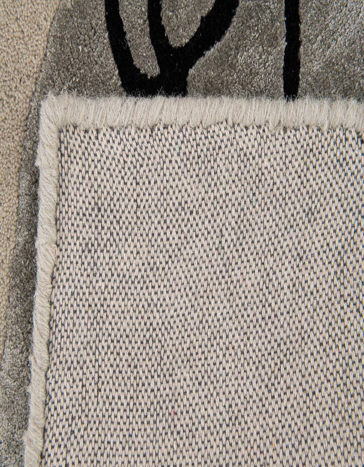 Detail image of 2' x 3' Luna Rug