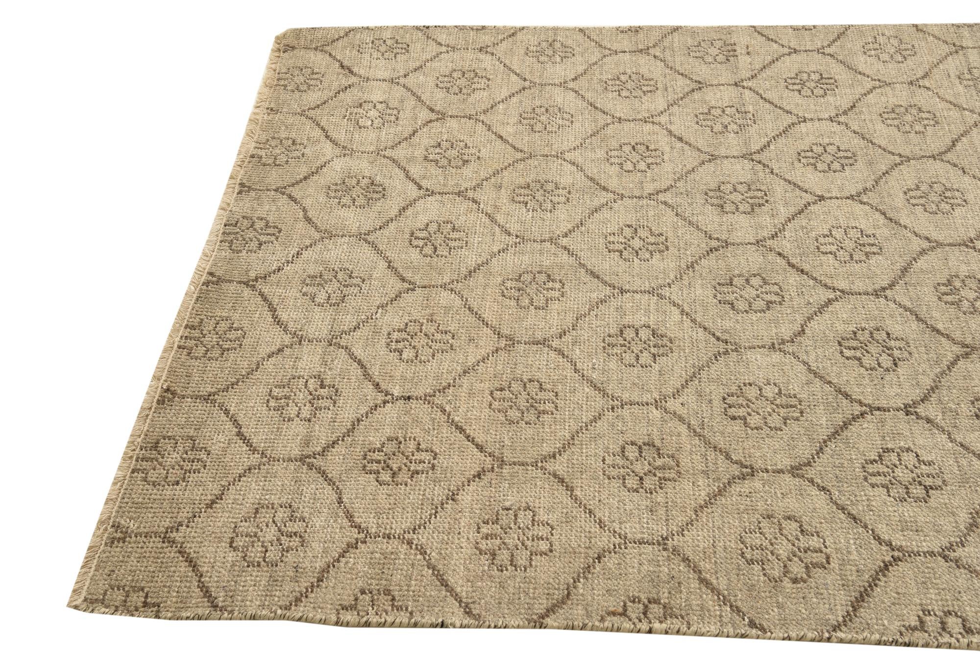 4' 10 x 8' Hand Knotted Luna Rug
