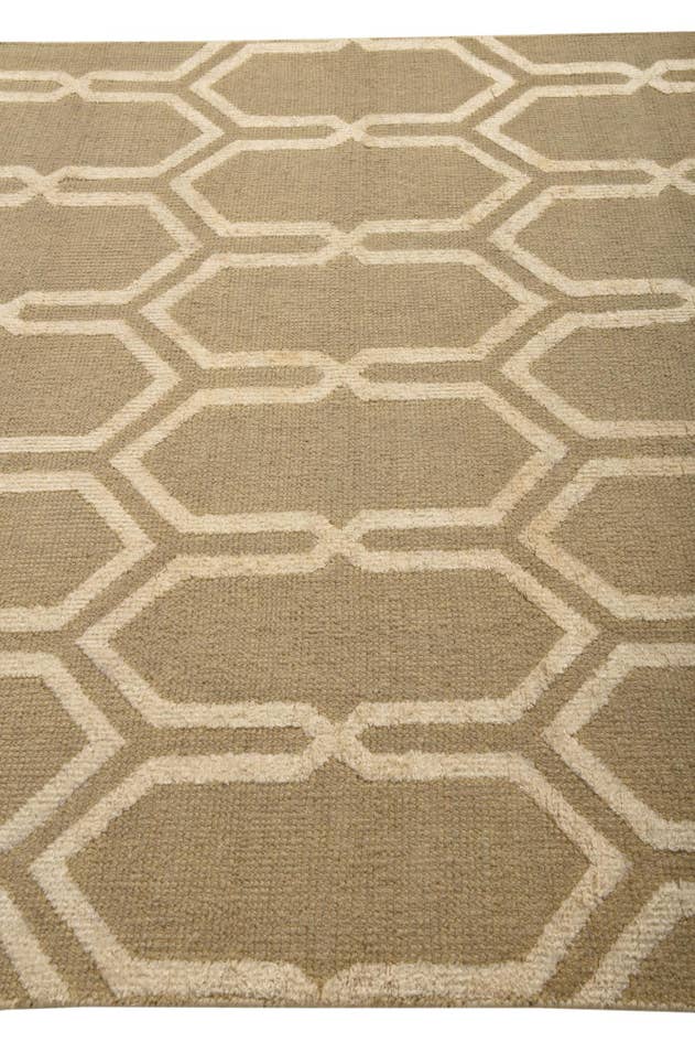Detail image of 6' x 9' Hand Knotted Luna Rug