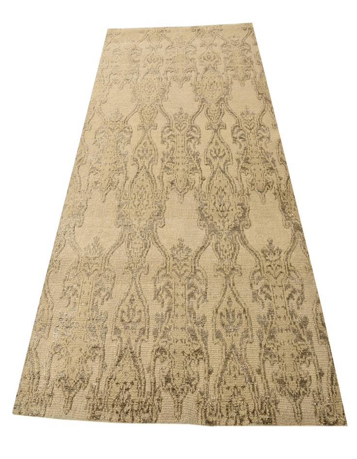 Detail image of 6' x 8' 10 Hand Knotted Luna Rug