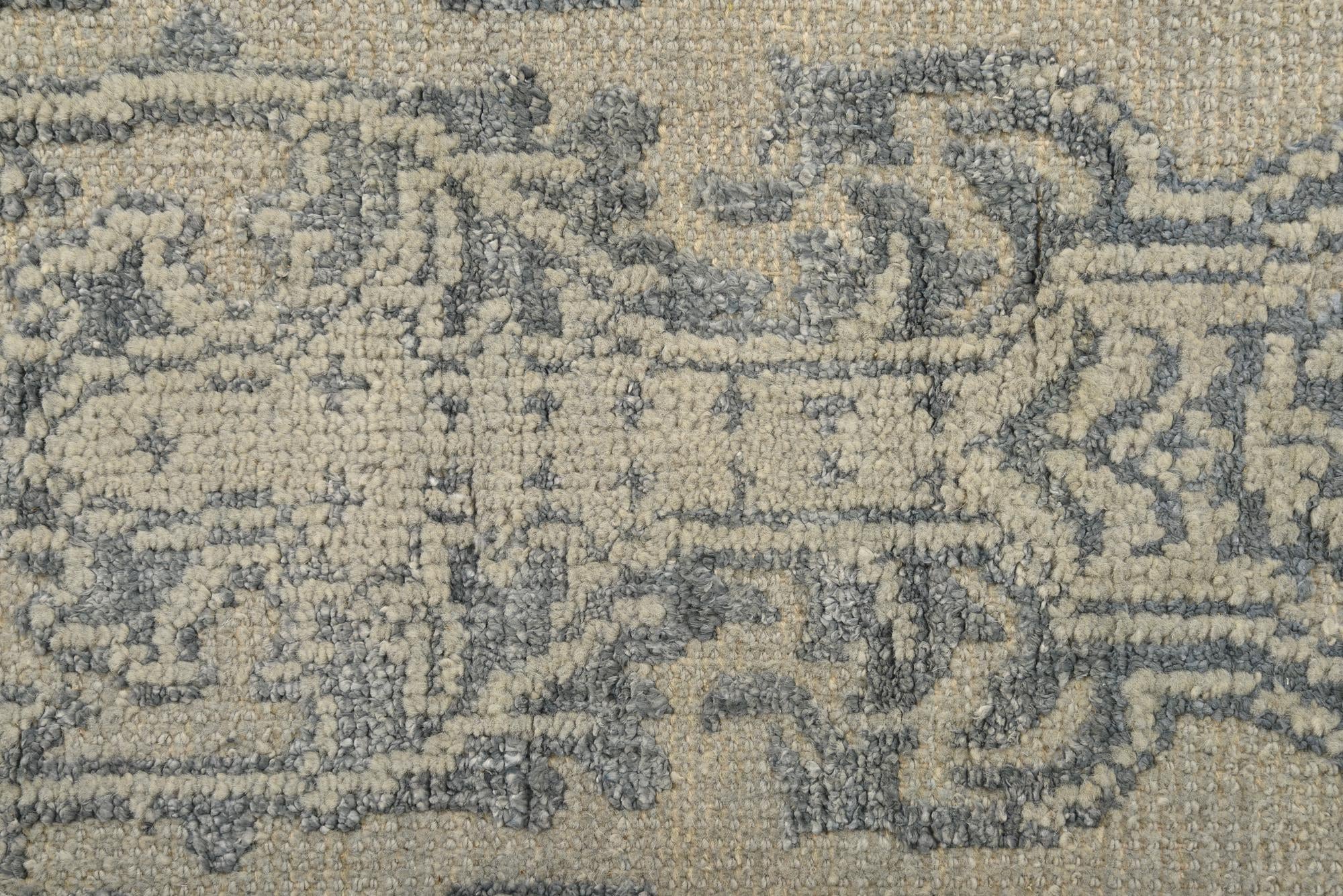 5' 9 x 9' Hand Knotted Luna Rug