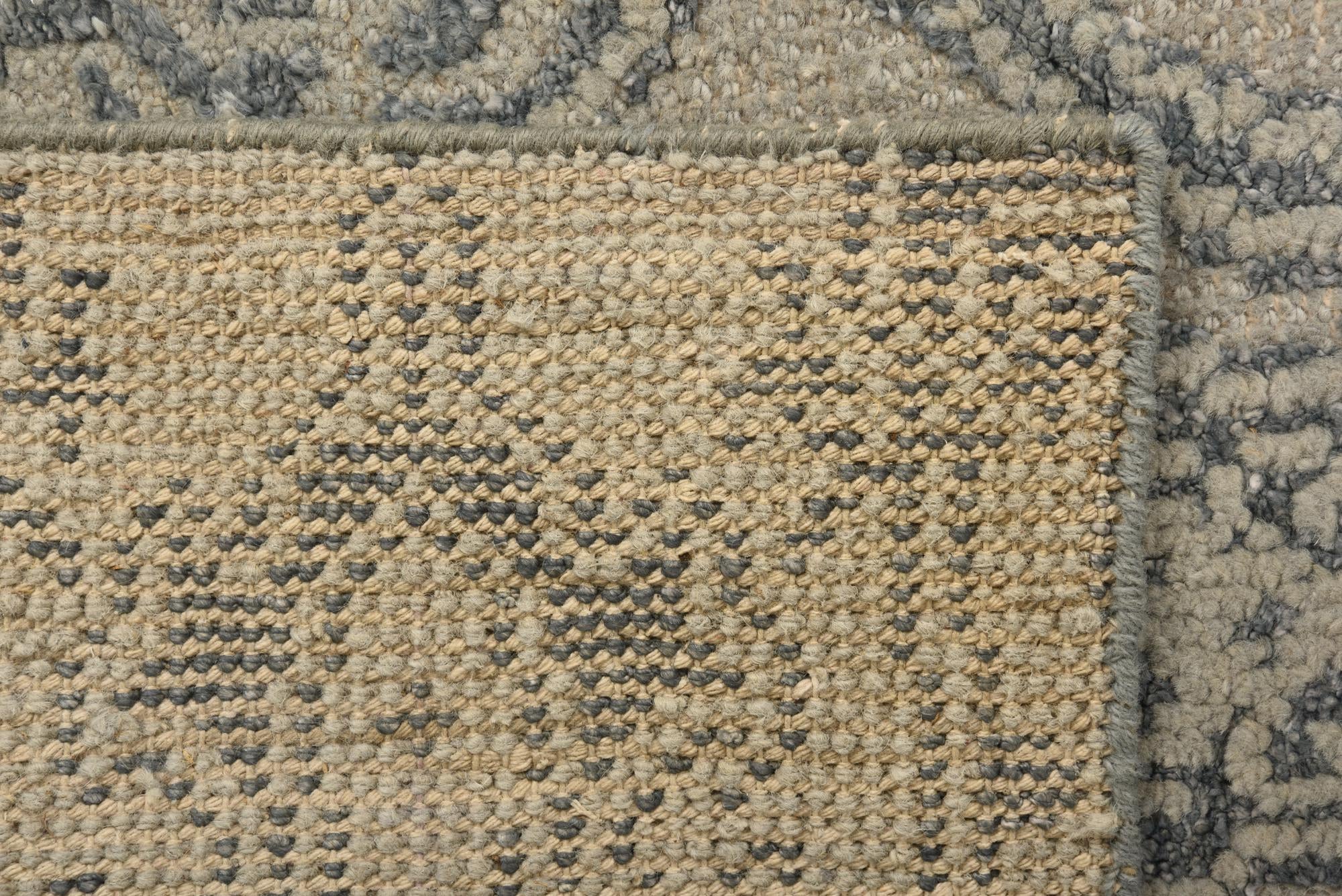 5' 9 x 9' Hand Knotted Luna Rug