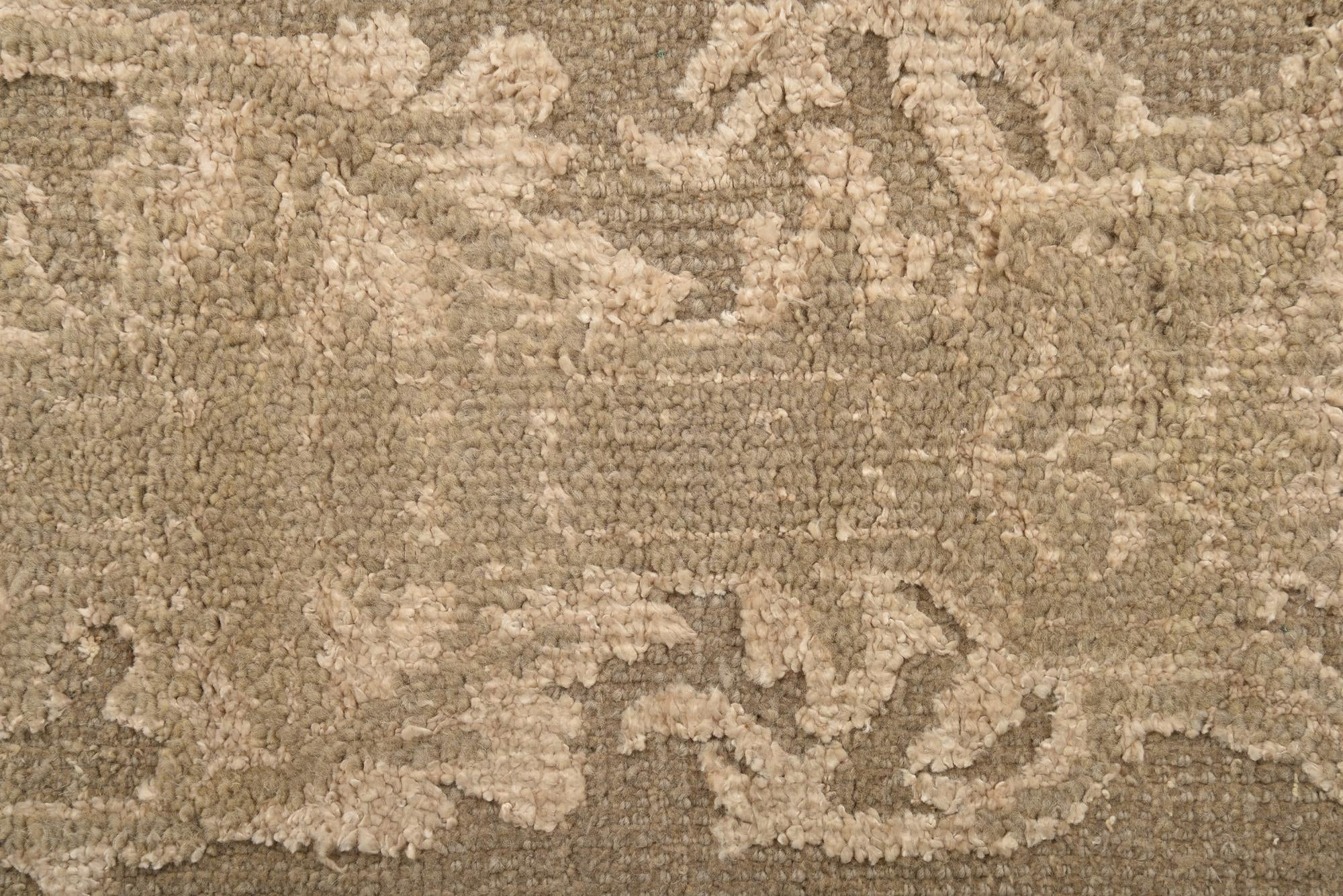 6' x 9' Hand Knotted Luna Rug