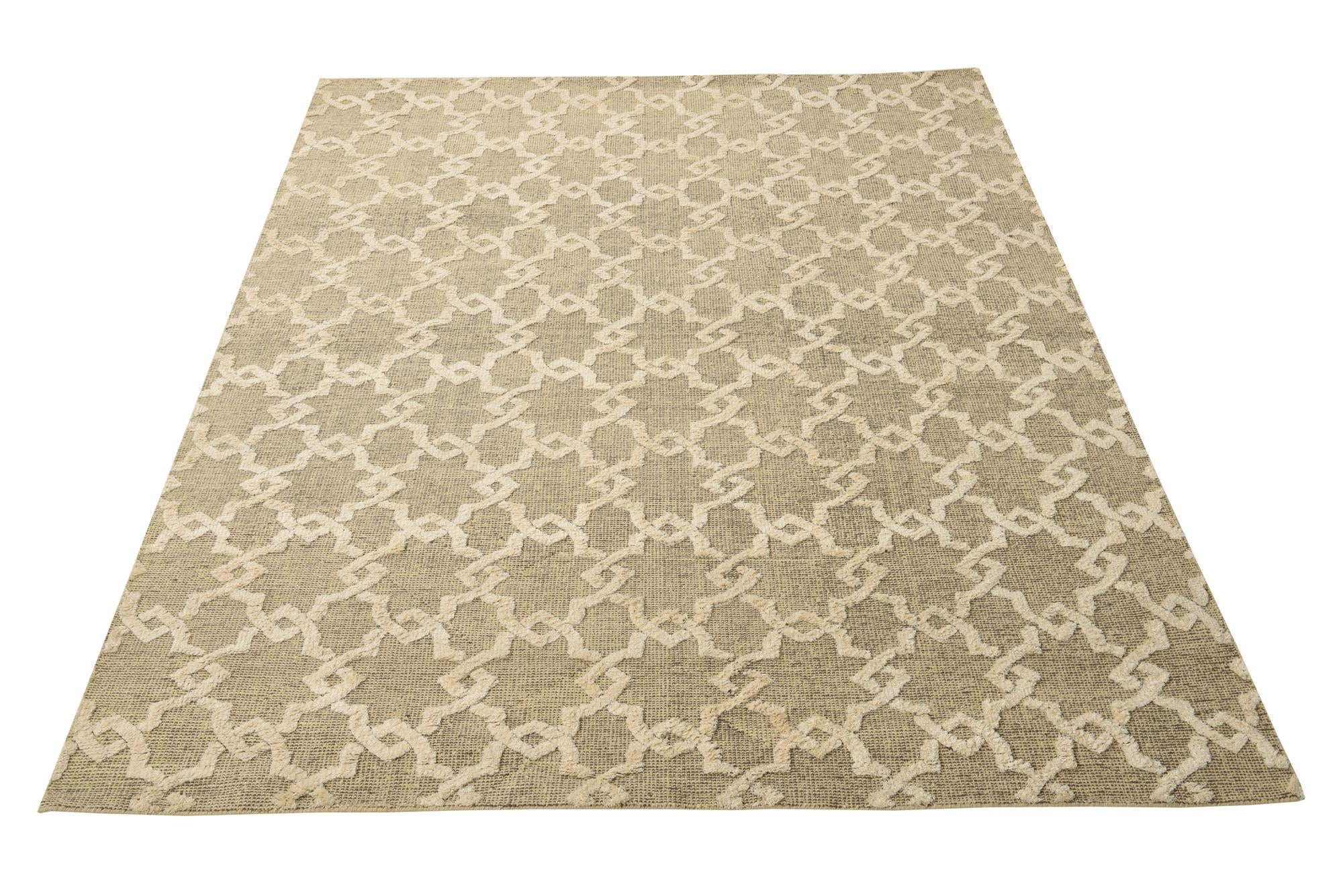 7' 7 x 9' 9 Hand Knotted Luna Rug