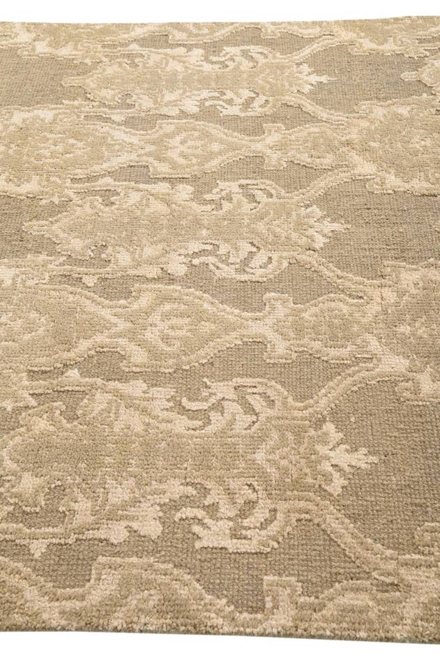 Detail image of 5' 9 x 8' 8 Hand Knotted Luna Rug