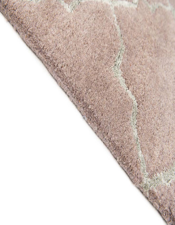 Detail image of 8' 3 x 10' Luna Rug