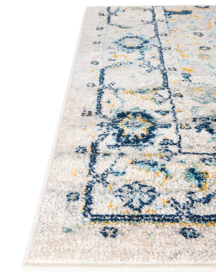Detail image of 10' x 13' Madeline Vintage Rug