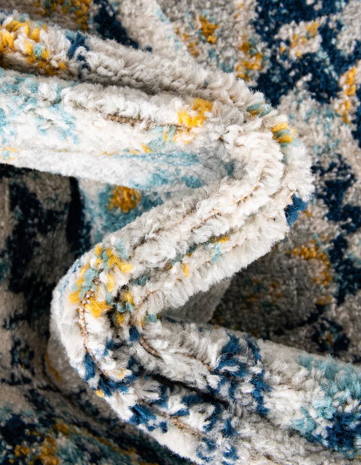Detail image of 10' x 13' Madeline Vintage Rug