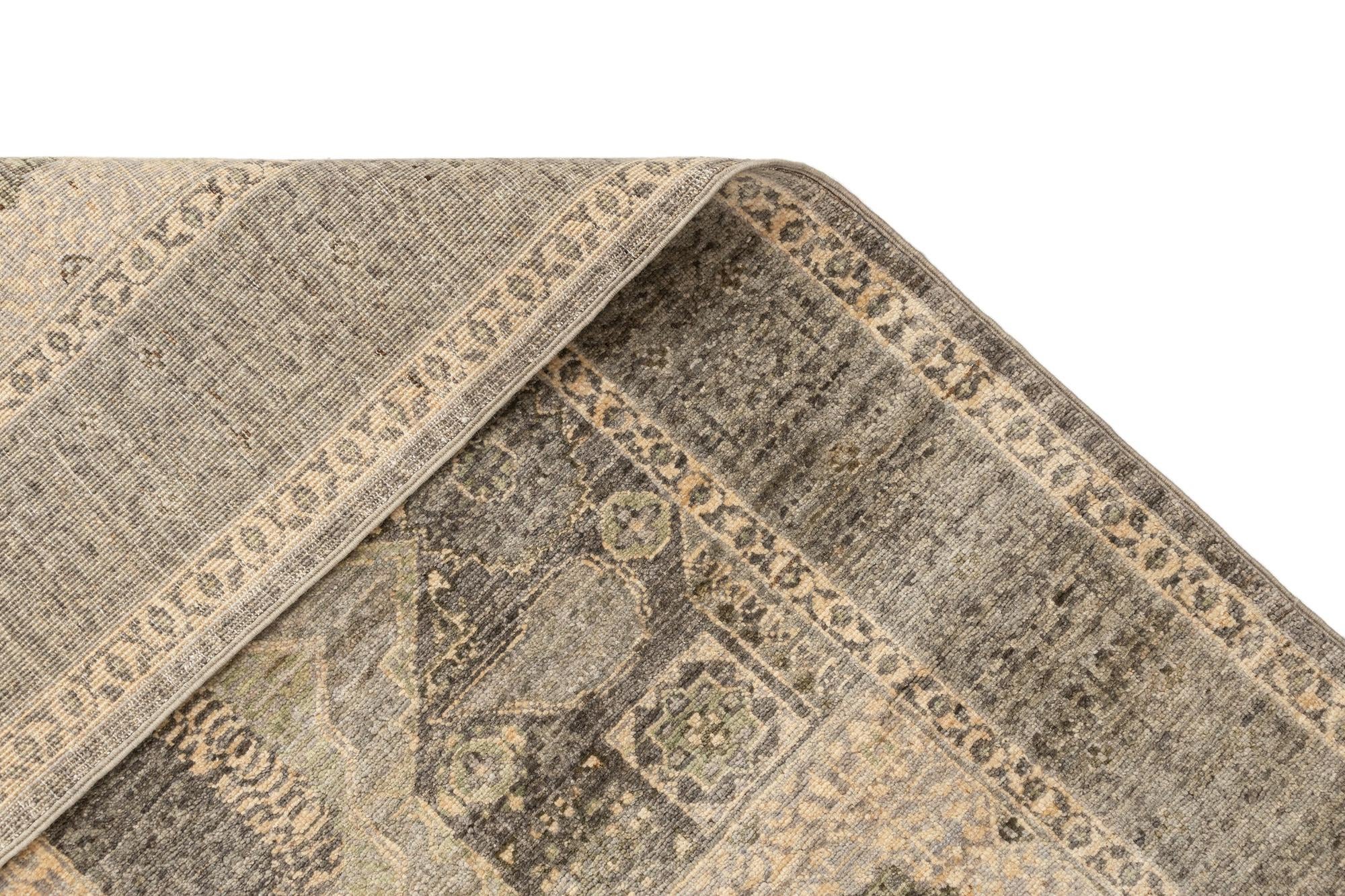 4' 1 x 5' 9 Hand Knotted Mamluk Rug