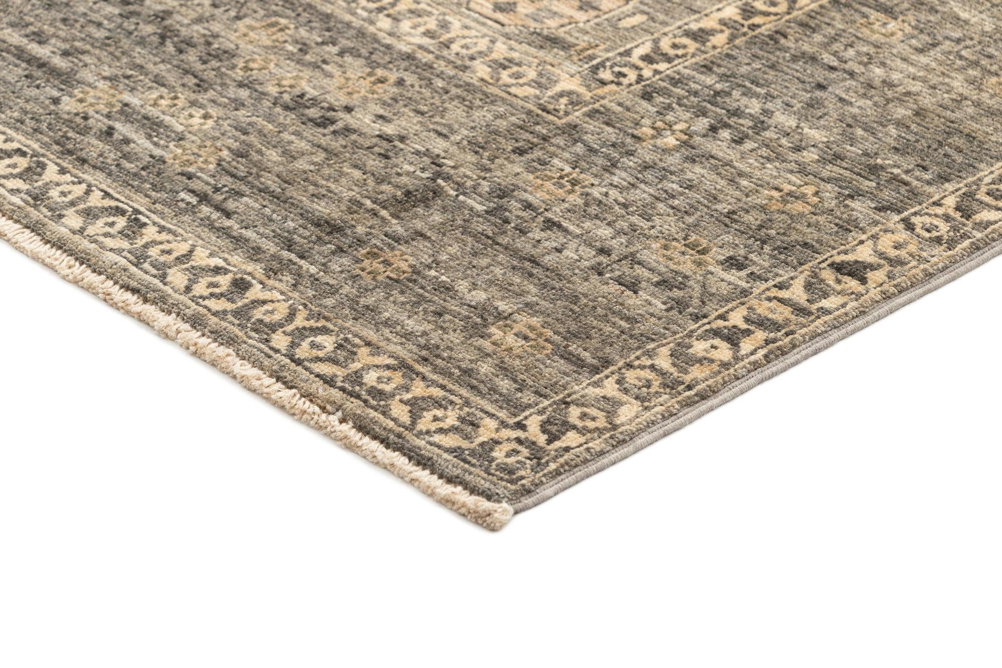 5' 11 x 7' 11 Hand Knotted Mamluk Rug