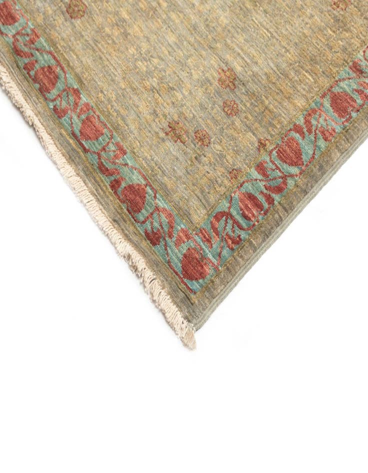 Detail image of 9' 1 x 11' 8  Hand Knotted Mamluk Rug