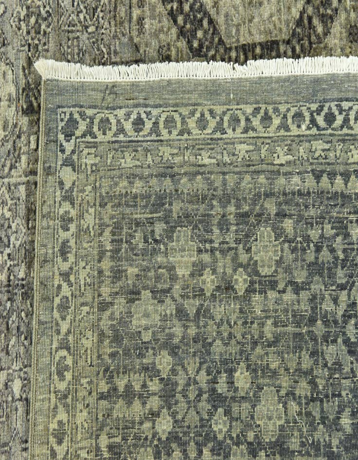 Detail image of 8' 9 x 11' 3  Hand Knotted Mamluk Ziegler Rug