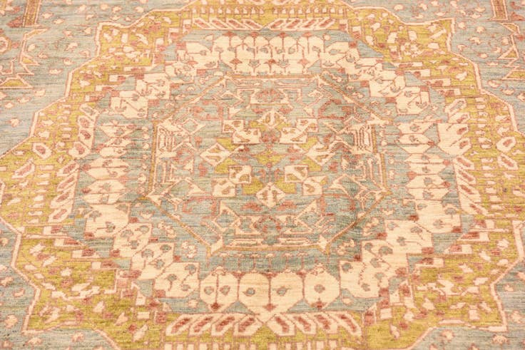 Detail image of 6' 2 x 9' Hand Knotted Mamluk Ziegler Oriental Rug
