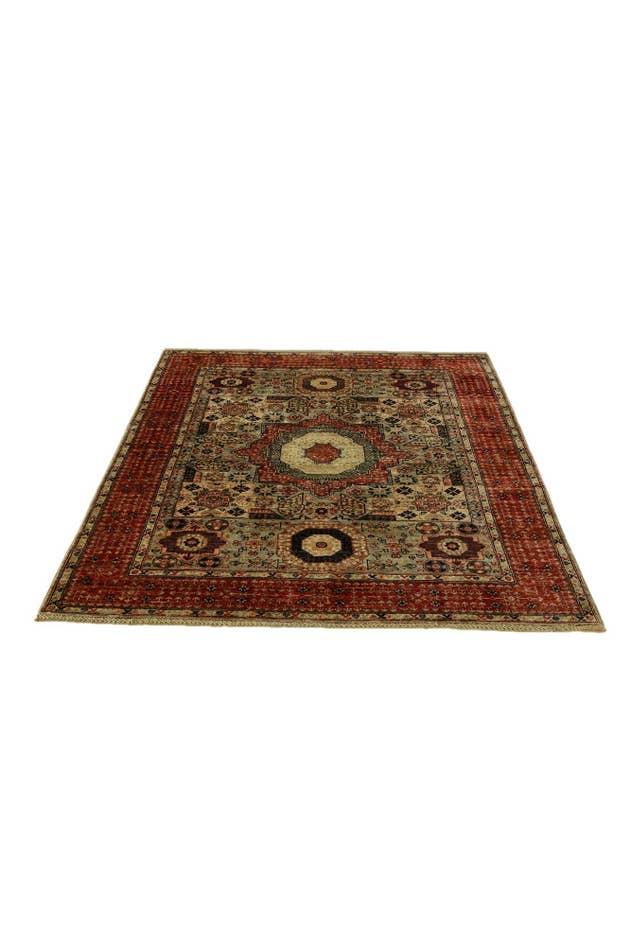 Detail image of 5' 1 x 6' 9 Hand Knotted Mamluk Ziegler Rug