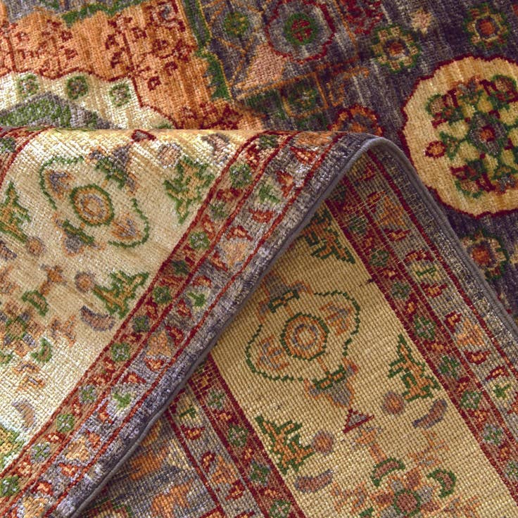 Detail image of 4' 11 x 6' 5 Hand Knotted Mamluk Ziegler Rug
