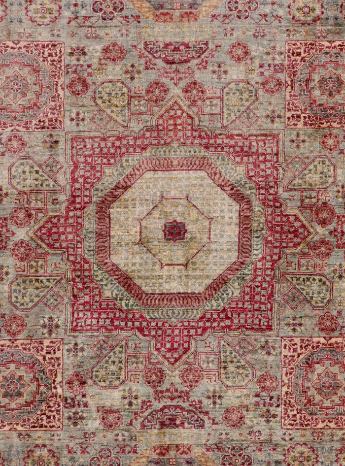 Detail image of 6' 8 x 9' 9 Hand Knotted Mamluk Ziegler Rug