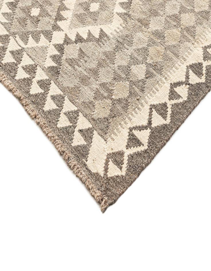 Detail image of 5' 10 x 7' 9  Hand Knotted Marok Kilim Rug