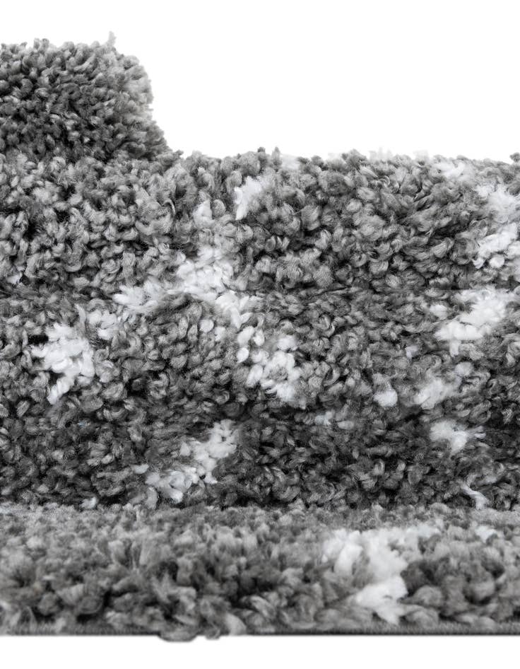 Detail image of 7' 10 x 10' Marrakesh Shag Rug