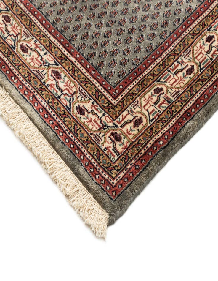 Detail image of 4' 7 x 6' 7  Hand Knotted Mir Oriental Wool Rug