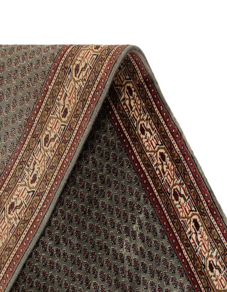 Detail image of 4' 7 x 6' 7  Hand Knotted Mir Oriental Wool Rug