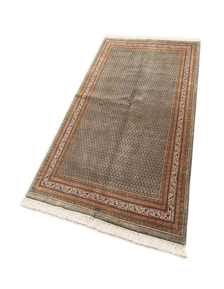 Detail image of 5' 6 x 7' 10  Hand Knotted Mir Wool Rug