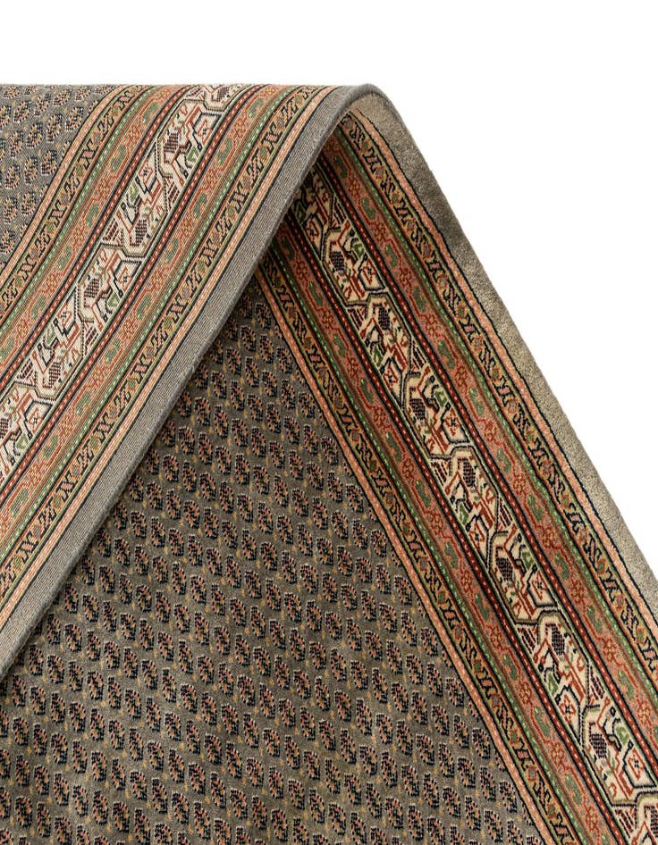 Detail image of 5' 6 x 7' 10  Hand Knotted Mir Wool Rug