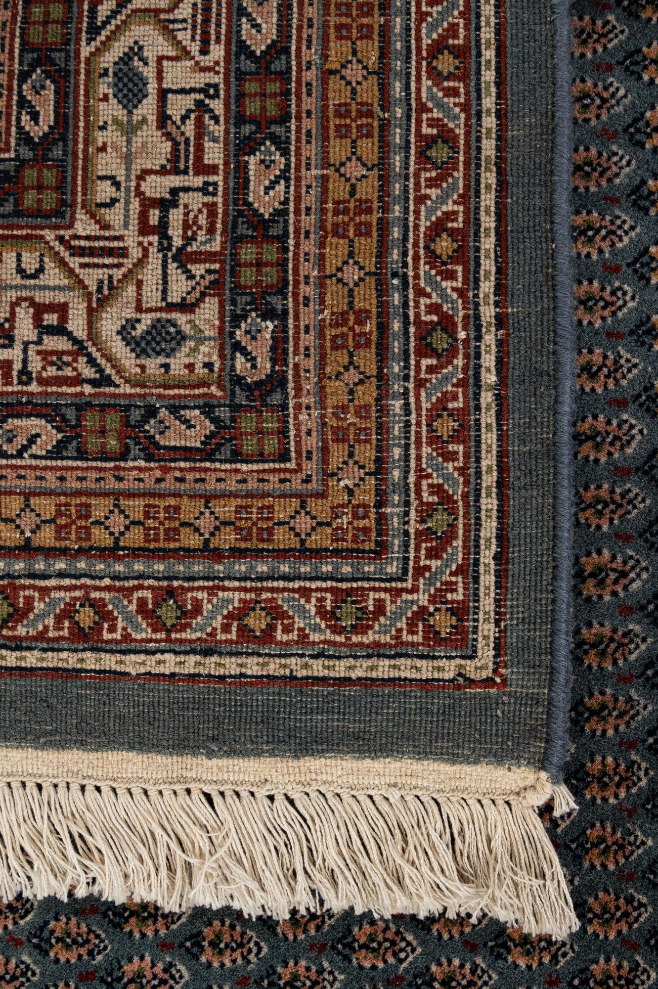 6' 8 x 9' 7 Hand Knotted Mir Wool Rug