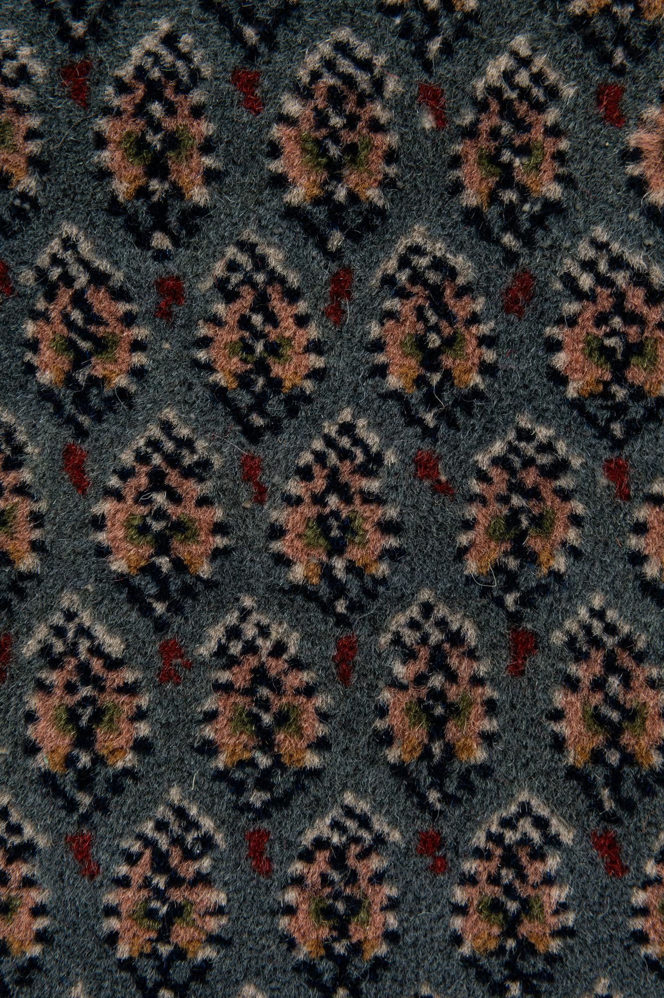 6' 8 x 9' 7 Hand Knotted Mir Wool Rug