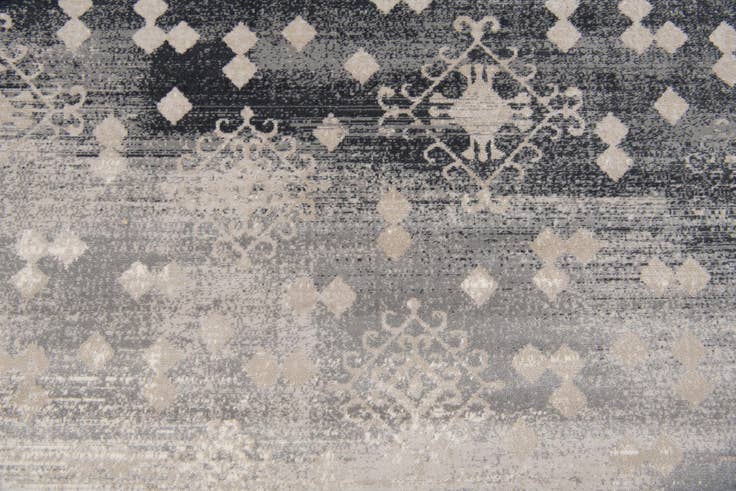 Detail image of 5' x 7' 6 Miranda Rug