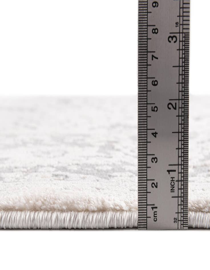 Detail image of 6' x 9' Modern Classical Rug